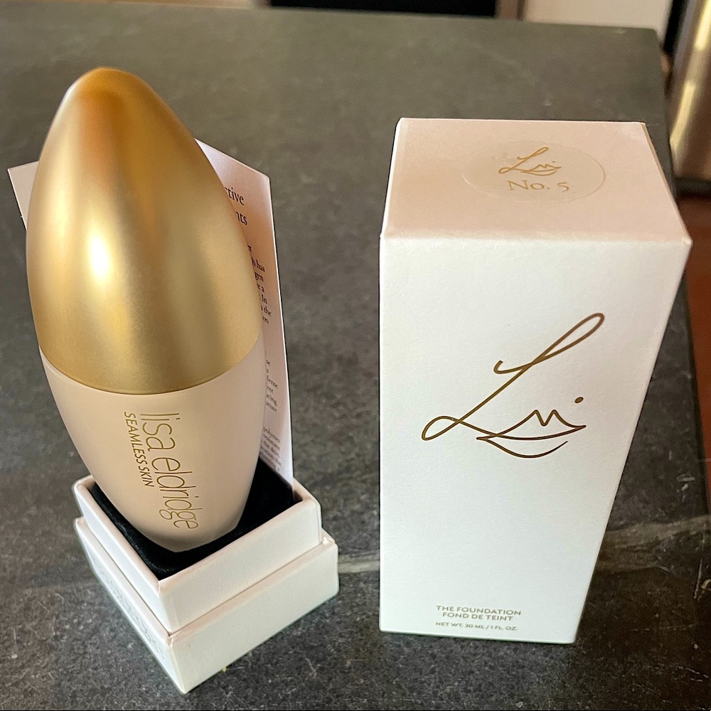 New Seamless Skin foundation in shade No.5 : light with neutral undertones